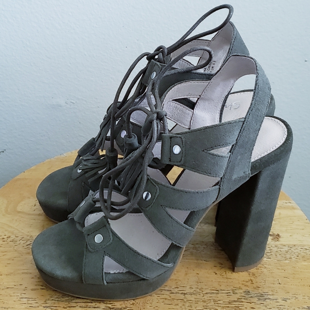 Shelly London Womans Khaki Green Fiona Sandle Cutout Heel
